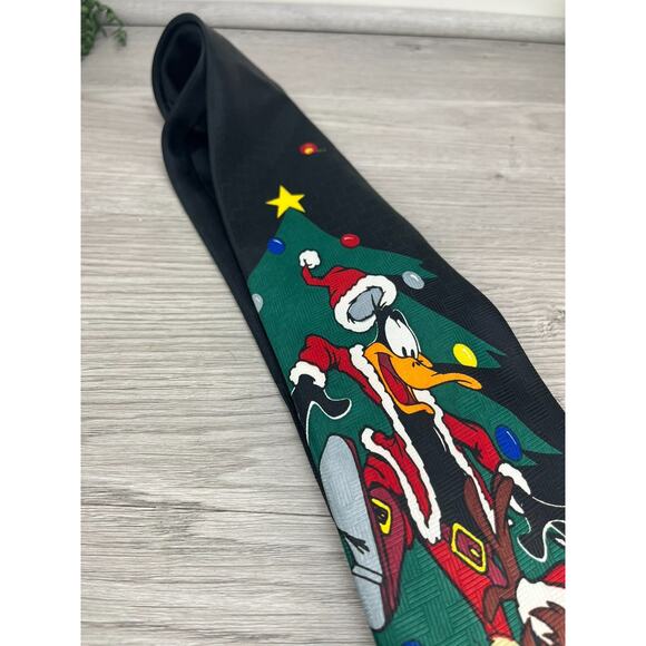 Looney Toons Christmas Tie with Tasmanian Devil Taz & Daffy Duck - Picture 7 of 9